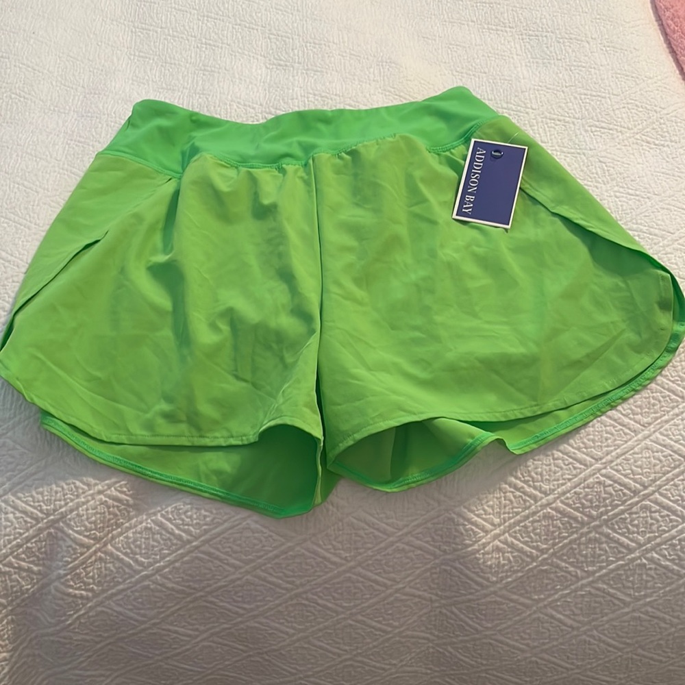 NWT Addison Bay Everyday Bright green shorts